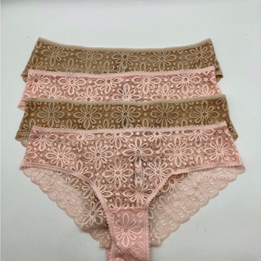 VICTORAS SECRET SZ LARGE NWT 4 PACK FLORAL SHEER CHEEKY PANTIES!!